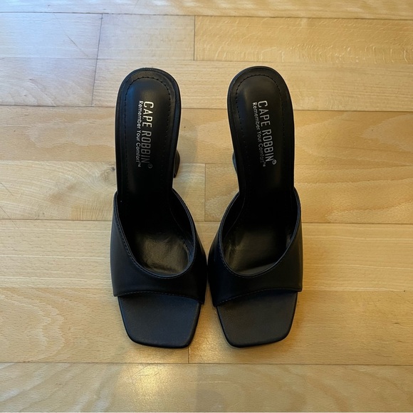 Cape Robbin Black Heels Open Square Toe Block Heel EUC Womens Size 6 - Picture 4 of 6